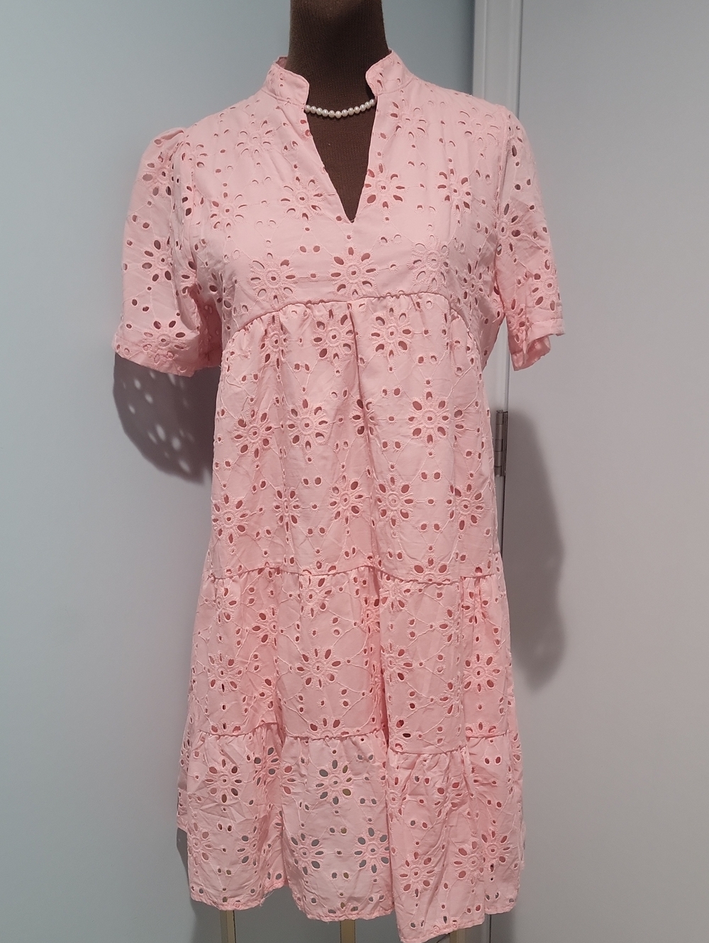 NEW Pink Eyelet Tiered Short-Sleeve V-Neck Dress